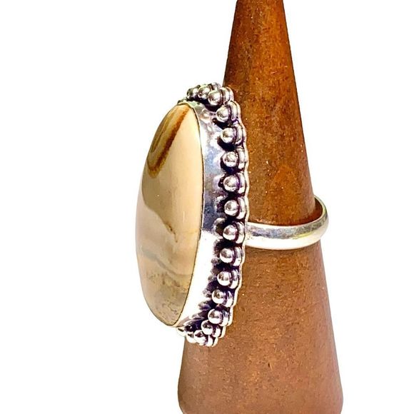 Natural Mookaite Gemstone in a Handcrafted 925 Stamped Ring (9.5) - Picture 8 of 10